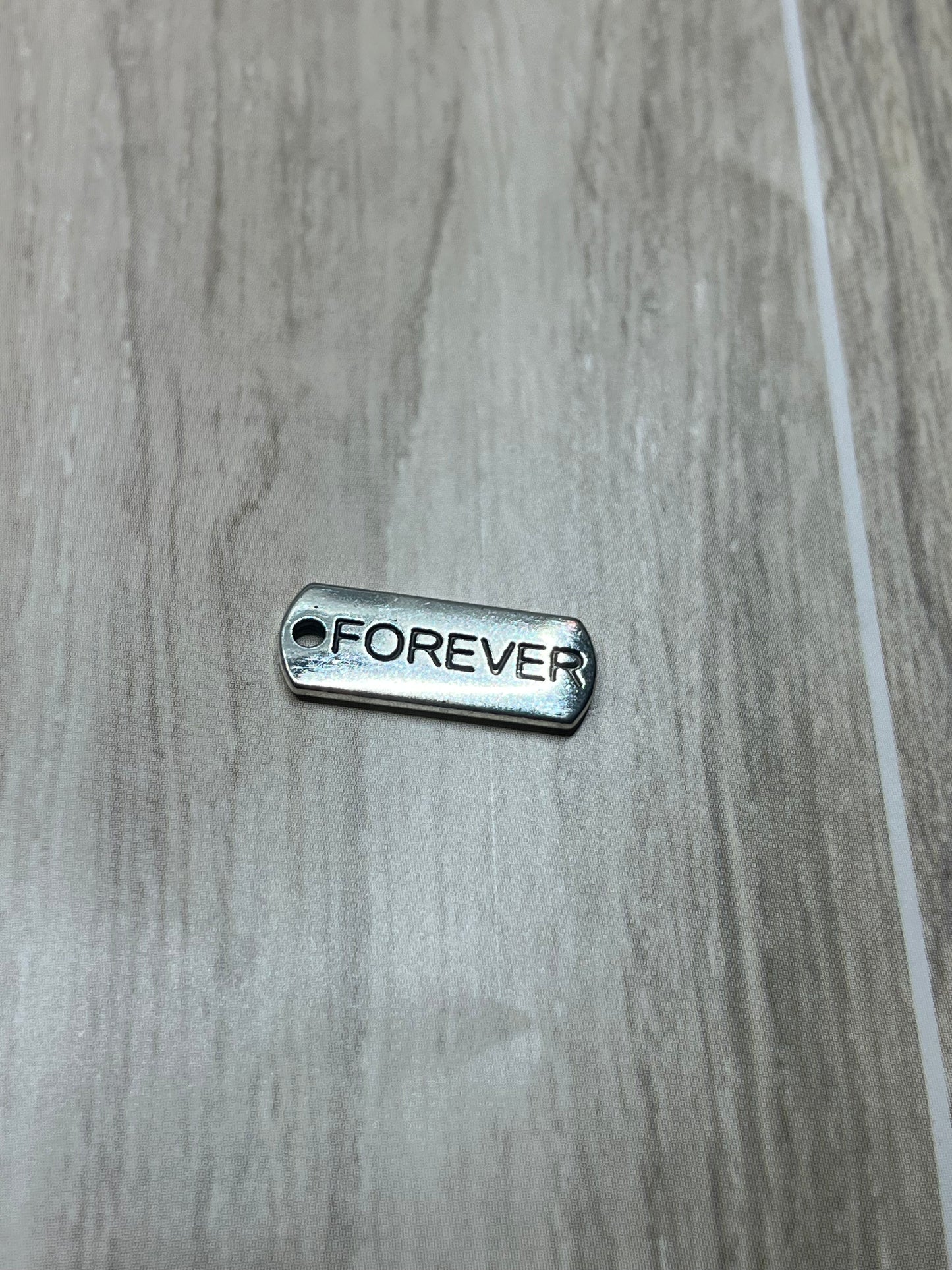 Forever Pendant Charm - Psalms 136:4