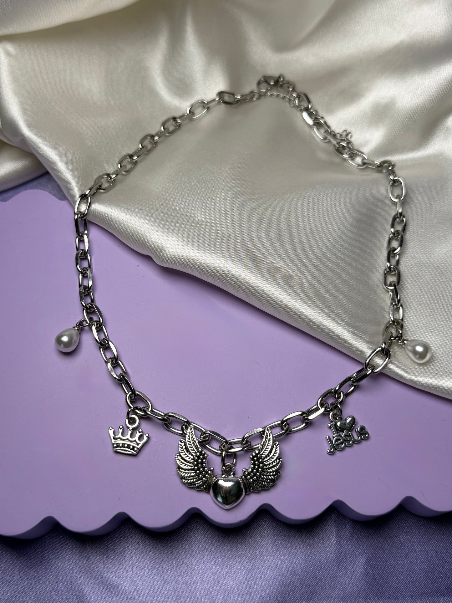 Soar chain necklace