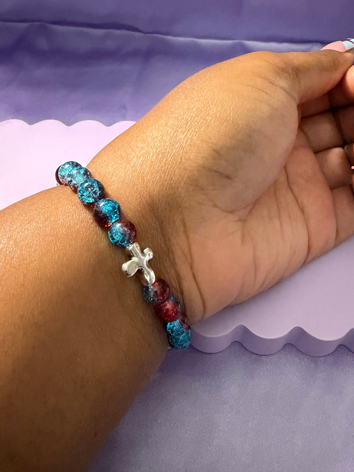 Unshaken glass bead bracelet