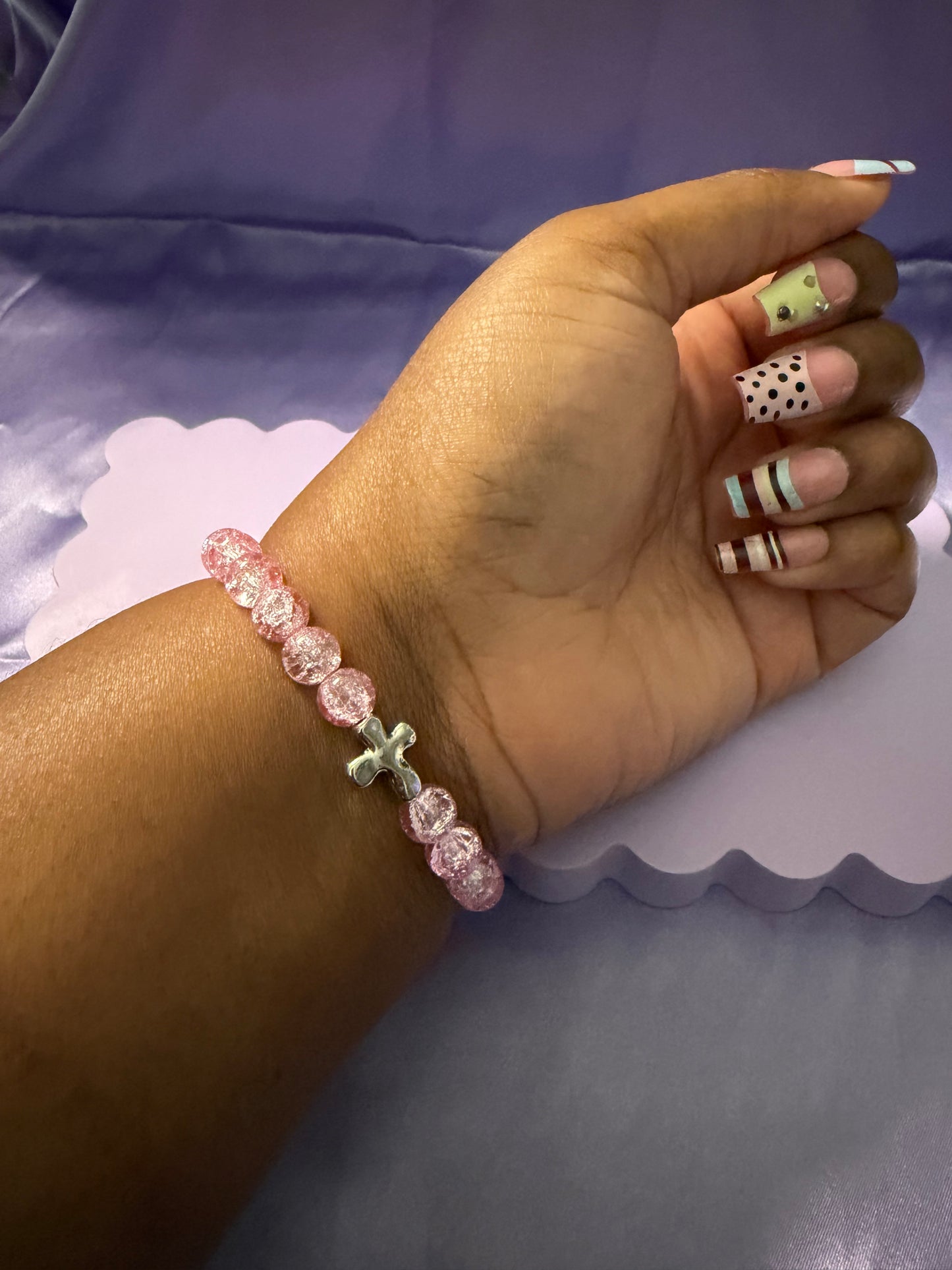 Courage glass bead bracelet