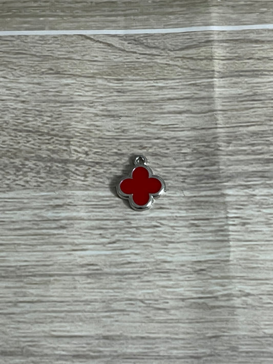 Clover love charm