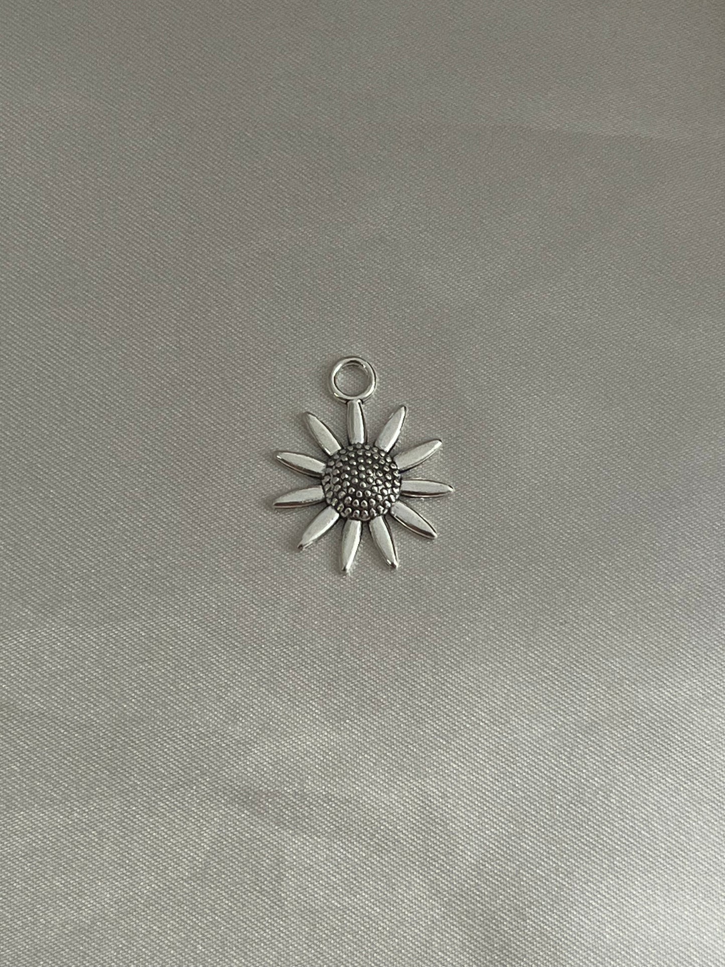 Sunbeam Daisy Charm